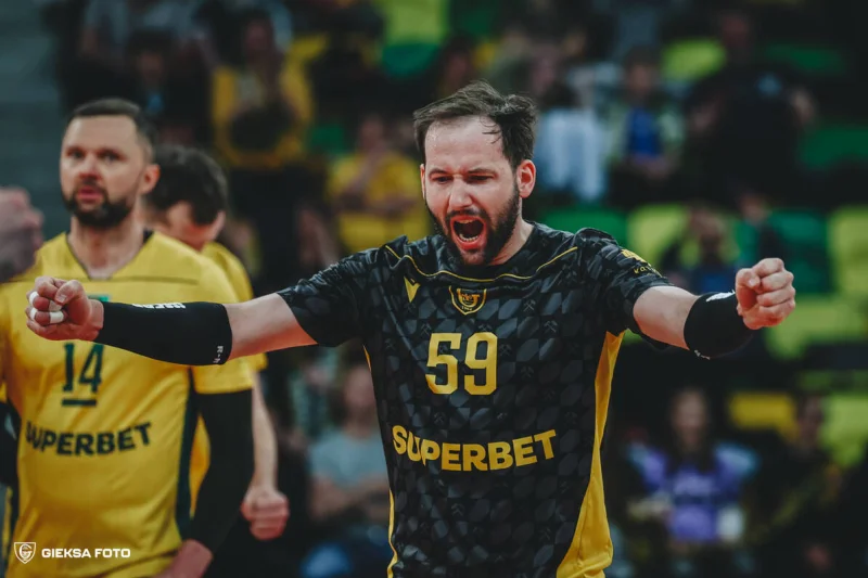Finały siatkówki 2026: GKS Katowice bliżej PlusLigi, Zawiercie walczy o mistrzostwo