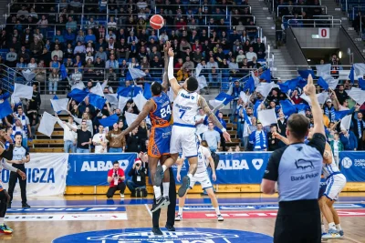 ORLEN Basket Liga 11. kolejka: MKS Dąbrowa Górnicza i GTK Gliwice walczą o punkty.
